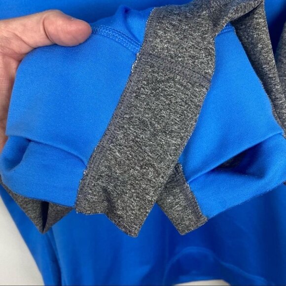 Under Armour Colorblock Hoodie Sweatshirt Size Medium Sweat Wicking Thumbholes M - Picture 5 of 9